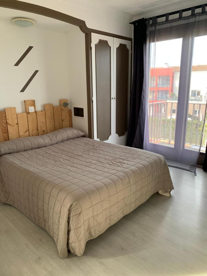 Hotel Le Canetois Dış mekan fotoğraf